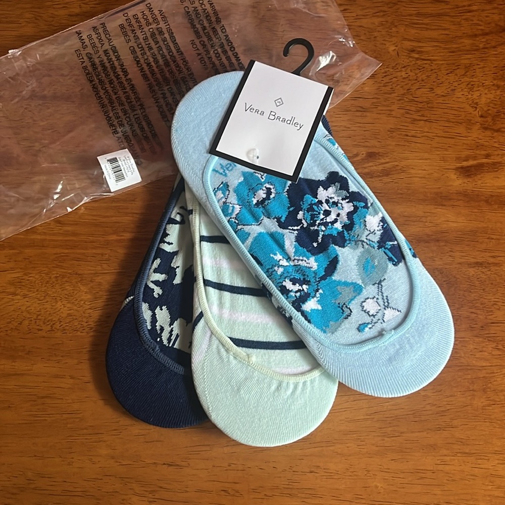 Vera Bradley Low Cut Liner Socks - Picture 4 of 5